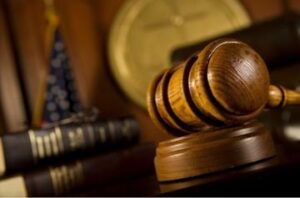 Martelo do juiz vítimas Stellantis